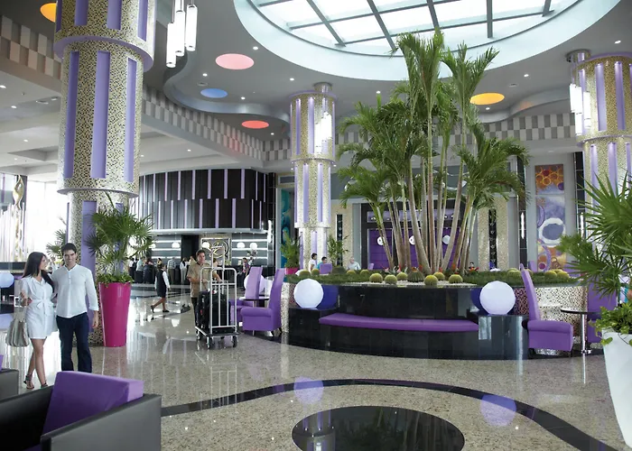  Riu Palace Peninsula