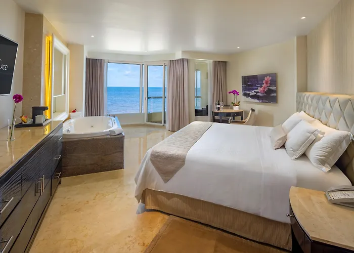 Ping pong hotels Moon Palace Cancun