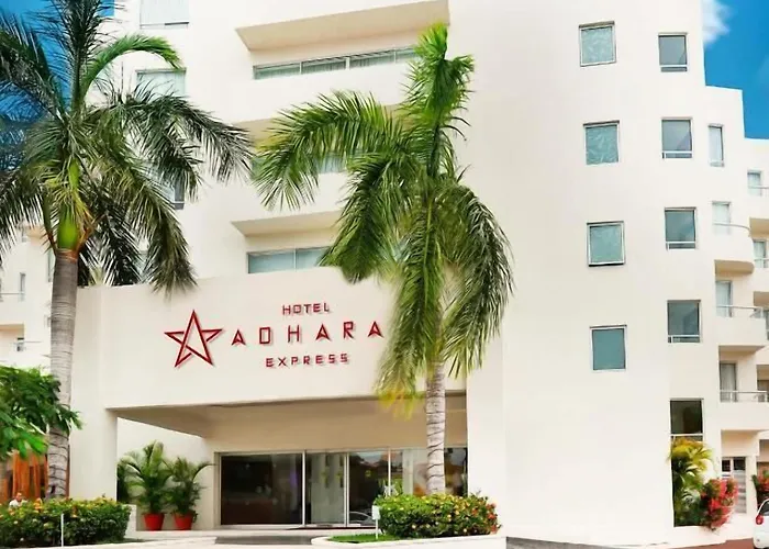 4 star hotel: Adhara Express